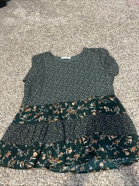 Women’s Floral print top